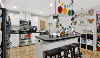 10535 SW CRESTWOOD Dr, Beaverton, OR 97008