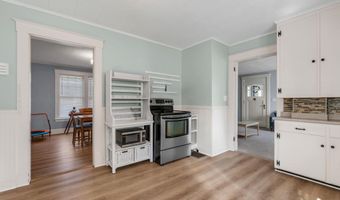 31 Wiley St, Bangor, ME 04401