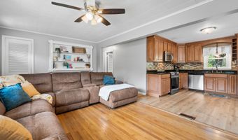731 Wolcott Rd, Bristol, CT 06010