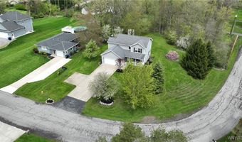 11686 Parkwood Dr, Alden, NY 14004