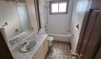 313 SW State St, Ankeny, IA 50023