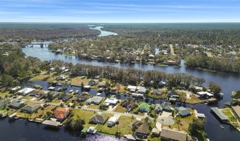 1621 SPRING GARDEN Dr, Astor, FL 32102