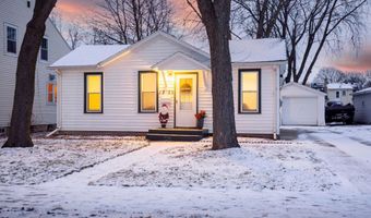 1225 W SUMMER St, Appleton, WI 54914