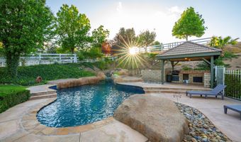 2575 Palomino Dr, Acton, CA 93510