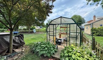 208 MONTCLAIR Ct, Hagerstown, MD 21742