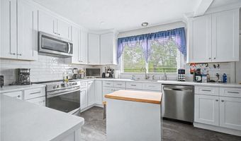 3288 Mendon Rd, Cumberland, RI 02864