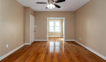 137 Deacon St, Bridgeport, CT 06607
