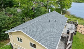 106 Lauri Dr, Charlestown, RI 02813