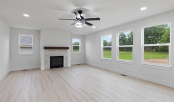 2823 Gady Pines Dr, Adrian, MI 49221