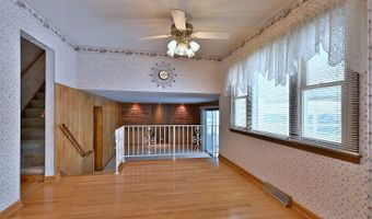 231 N Flora Pkwy, Addison, IL 60101