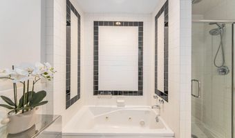 140 Ashley Mews Dr, Ann Arbor, MI 48104