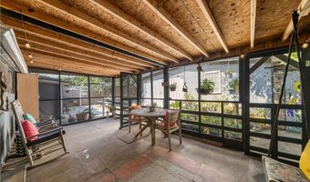 252 S 8th St, Aransas Pass, TX 78336