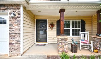47 Hillsborough Dr, Anderson, SC 29621