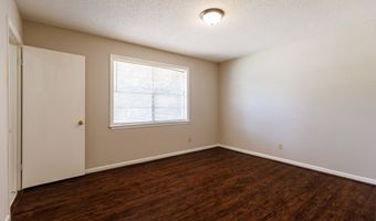 203 Magnolia Dr, Adel, GA 31620