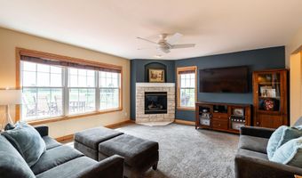 8866 Deer Run Dr, Allenton, WI 53002