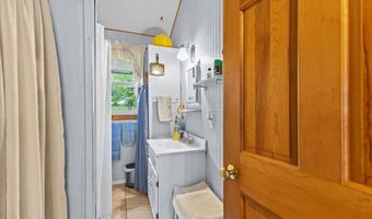61 Bourdeau Ln S, Alburgh, VT 05440