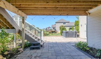 5814 Cannon Hills Dr NE, Ada, MI 49301