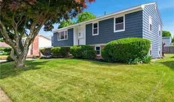 25 Stoneham St, Cranston, RI 02920