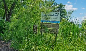 42280 N Center St, Antioch, IL 60002