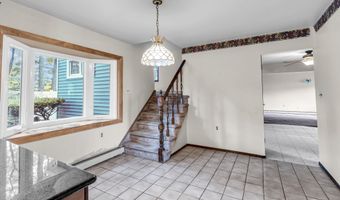 11 Phillips Mills Dr, Middletown, NJ 07748