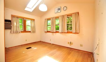 14 River Rd, Cornwall, CT 06796