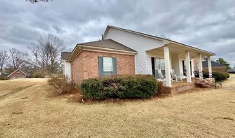 306 Hickory Ln, Batesville, MS 38606
