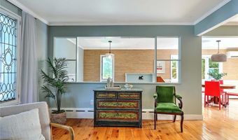 21 Carpenter Ave, Barrington, RI 02806