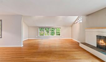 14 Linden Ter, Burlington, VT 05401