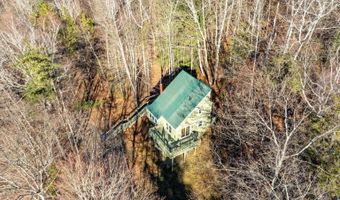 21 Isaax Fox Dr, Campton, NH 03223