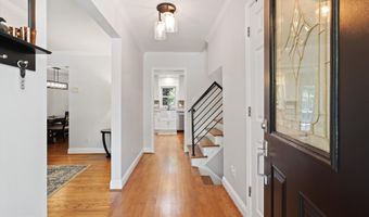 4534 LA SALLE Ave, Alexandria, VA 22304