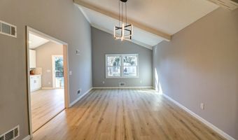 42 Cherry Tree Farm Rd, Middletown, NJ 07748