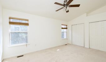 5236 BALLYCASTLE Cir, Alexandria, VA 22315