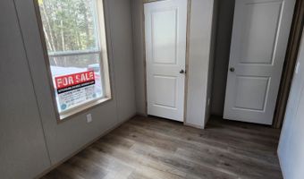 8 Deepwood Dr, Brattleboro, VT 05301