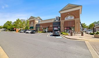2550 FARMSTEAD Dr, Rockville, MD 20850
