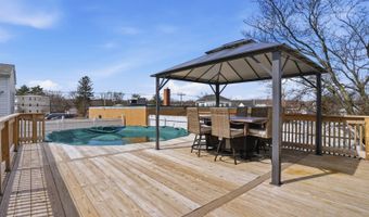 16 Brown St, North Providence, RI 02904