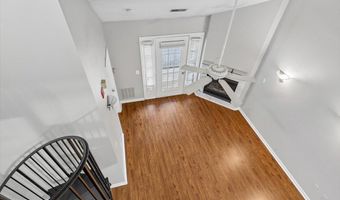 2000 PHILLIPS Ter 9, Annapolis, MD 21401