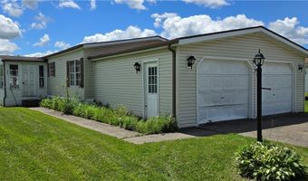 56 Belmont Dr, Akron, NY 14001