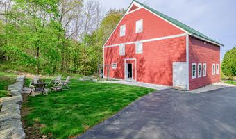 71 Brook Rd, Falmouth, ME 04105