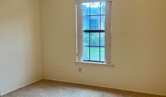 226 Perth Hill Ct, Aberdeen, NJ 07747