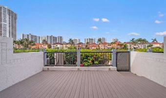 3750 NE 209 Ter, Aventura, FL 33180