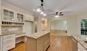 5035 Towne Lk, Woodstock, GA 30189