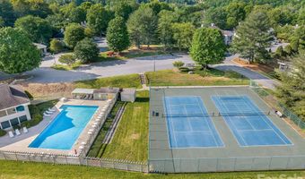 2604 Vineyard Blvd, Asheville, NC 28805