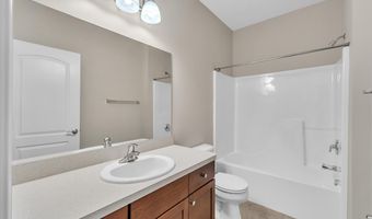 2950 Hunley Dr, Ann Arbor, MI 48105