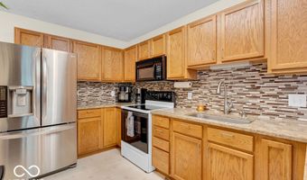 9355 Villa Creek Dr A - Bldg 17, Avon, IN 46123