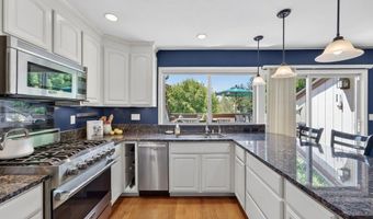 107 Bar Harbor Ct, Aptos, CA 95003
