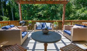 5355 Spalding Bridge Ct, Peachtree Corners, GA 30092