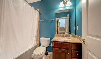 25850 CLAIRMONT MANOR Sq, Aldie, VA 20105
