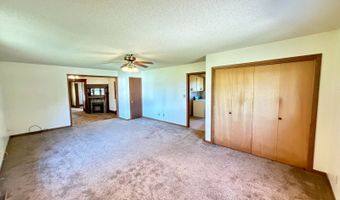 112 N Main St, Barnes, KS 66933