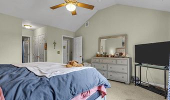 65 Pelican Dr, Bayville, NJ 08721