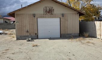 215 Cedar St, Hawthorne, NV 89415